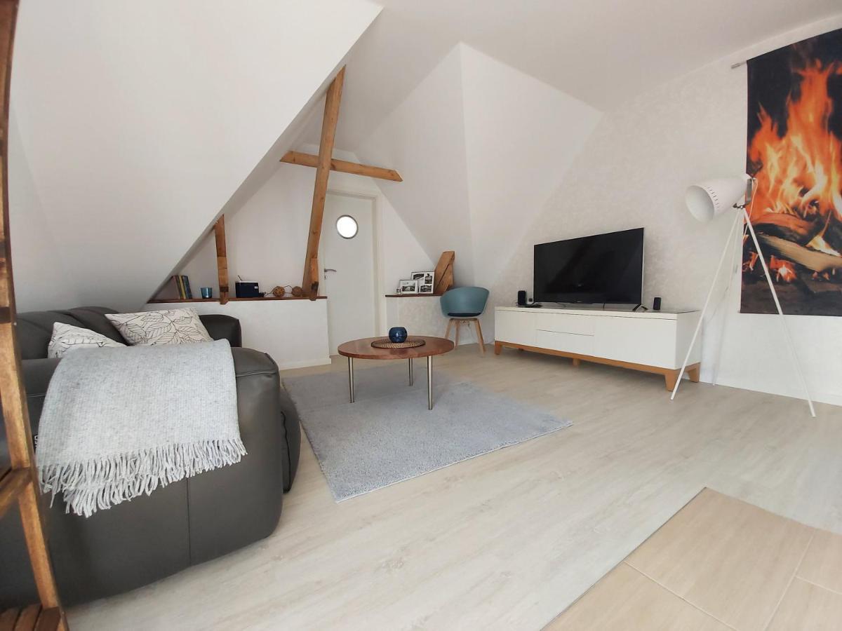 Backstage Apartment Kiel-Holtenau Exteriör bild